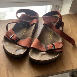 Birkenstock isis style orange 37